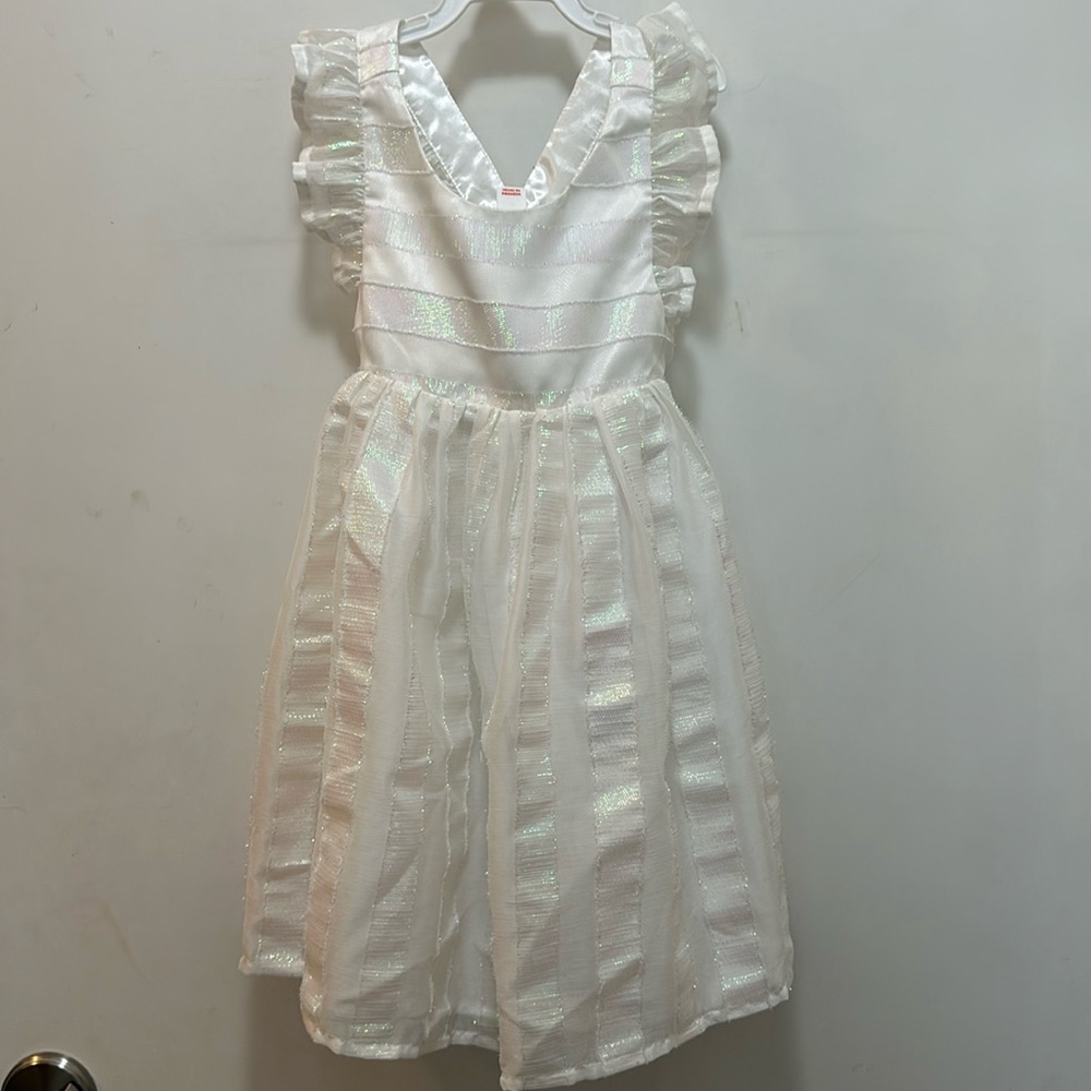 Gorgeous white iridescent sparkly dress in prestige condition size 4t!